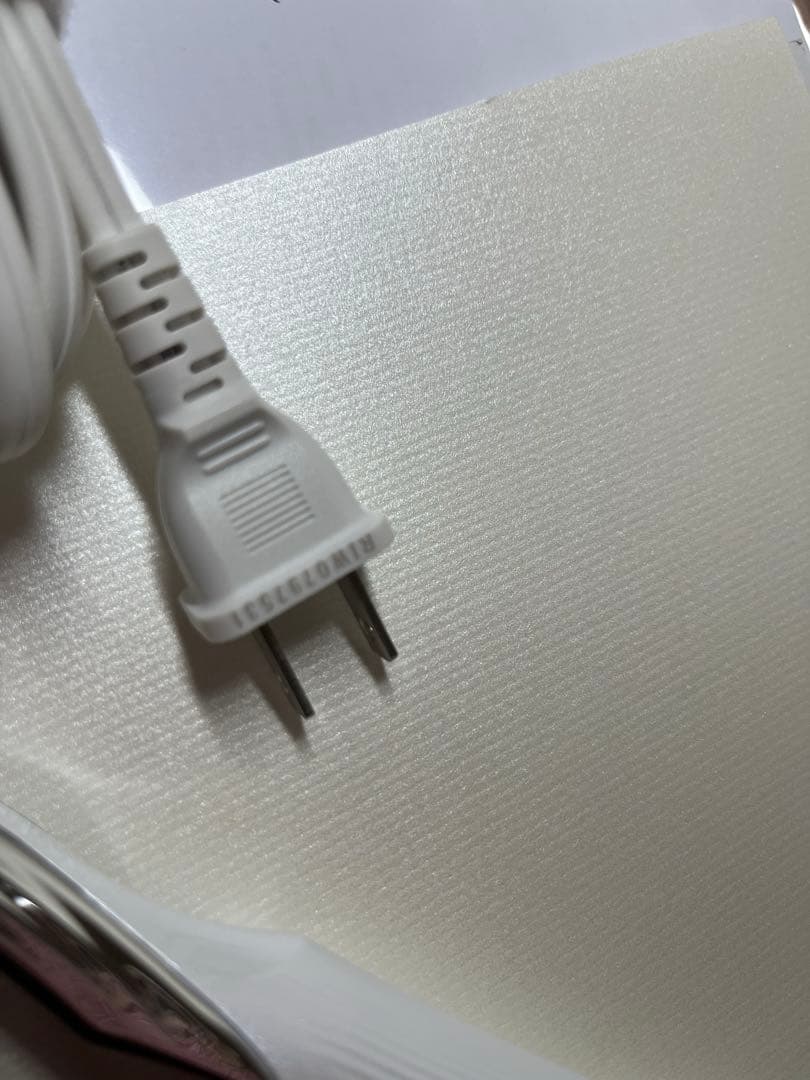 ReFa ストレートアイロン RE-AC02A リファ　半額