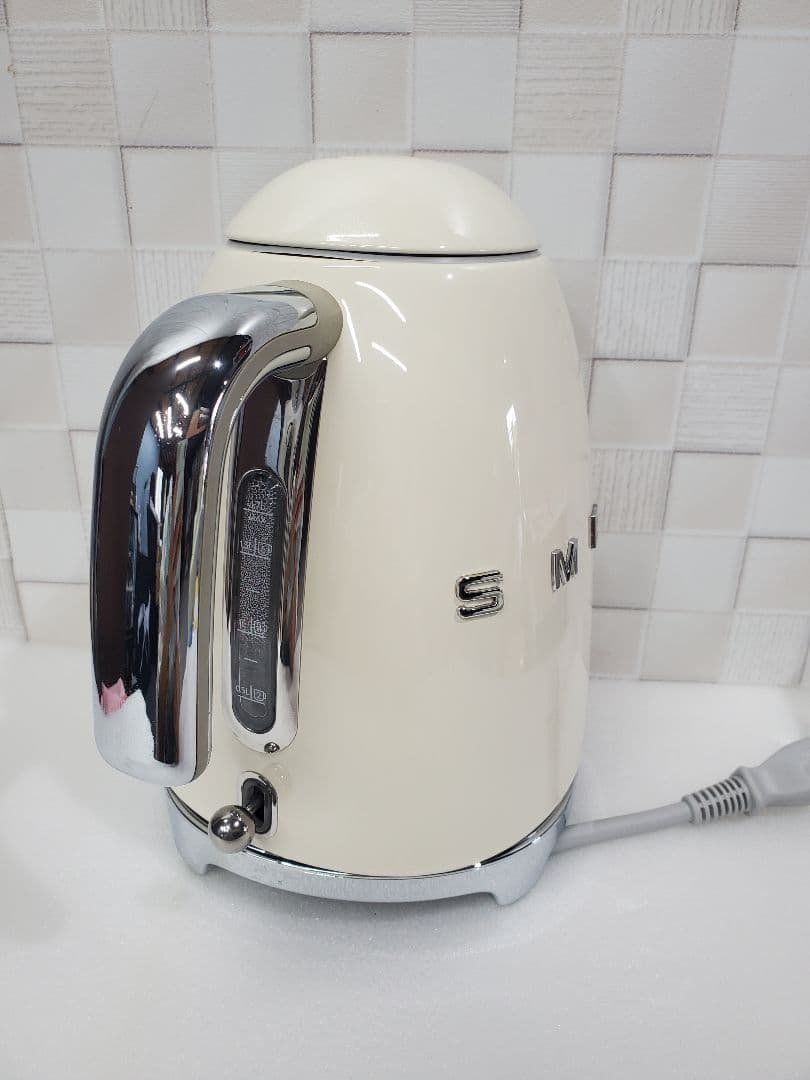 SMEG スメッグ ケトル(マットホワイト)