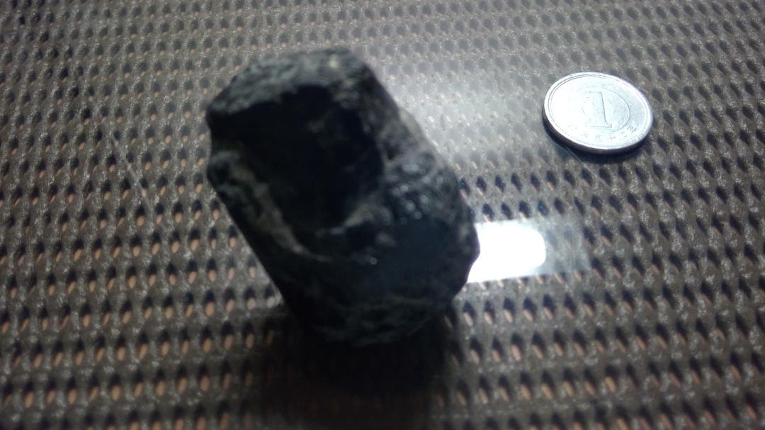 ブラックトルマリン　パワーストーン原石 置物