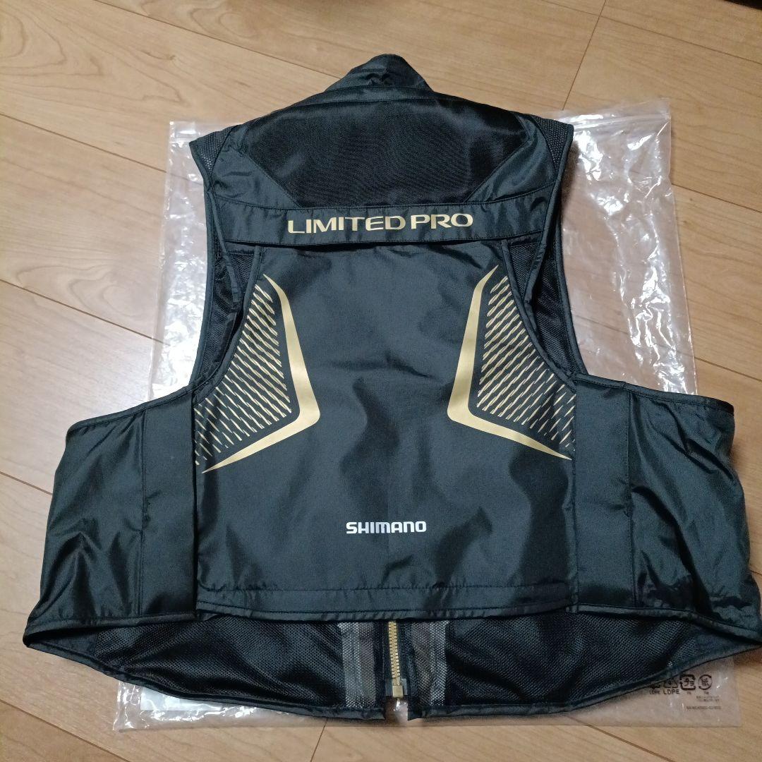 シマノ　VE-011V リミテッドプロ2wayベスト　ブラック　Lサイズ　未使用