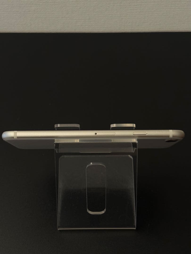 極美品 256GB Apple iPhone SE 3 第三世代 ホワイト
