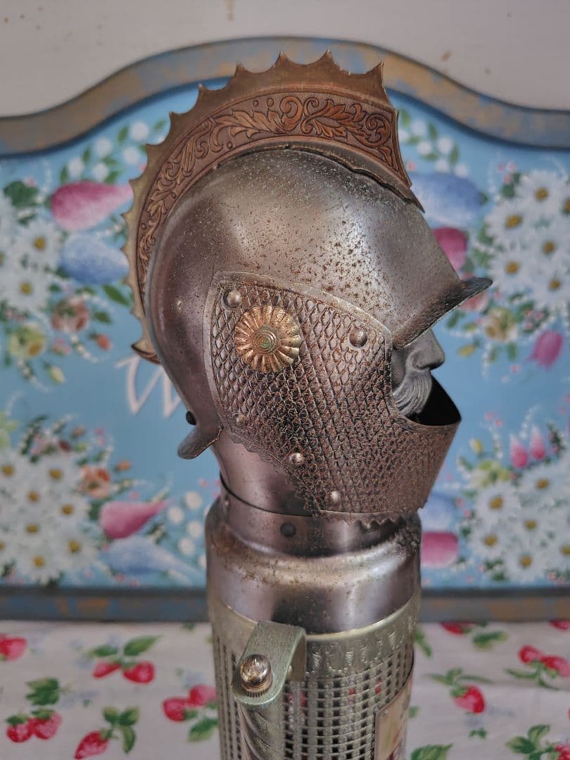 【昭和レトロ】ゴールドラベル　BIGT 　カブト　オルゴール付き　ボトルケース