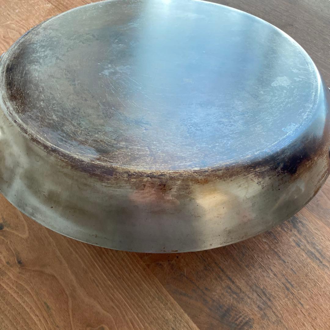 de BUYER向い手付き鉄フライパン45cm & 遠藤商事アルミ蓋42cm用