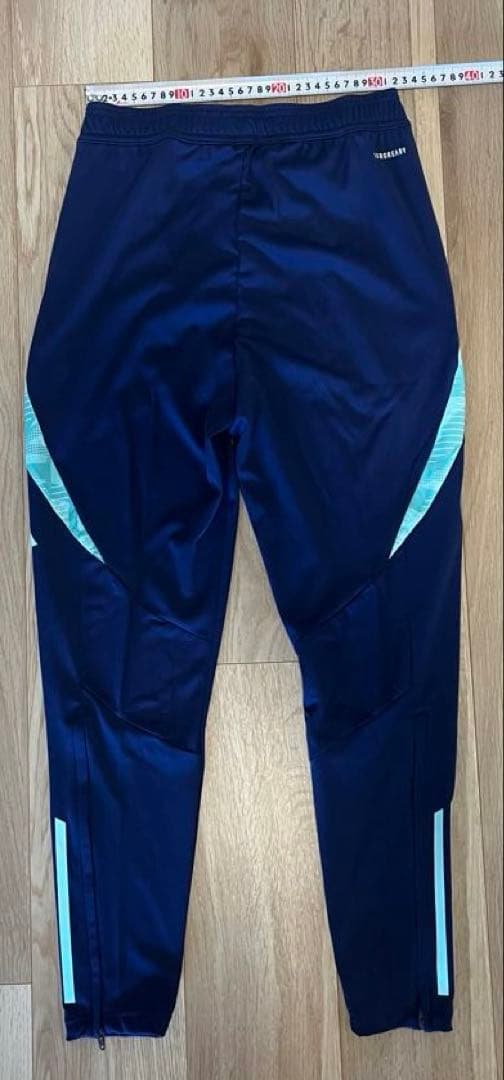 アディダス　アーセナル　トレーニングトップ、パンツ　セット　Mサイズ　新品