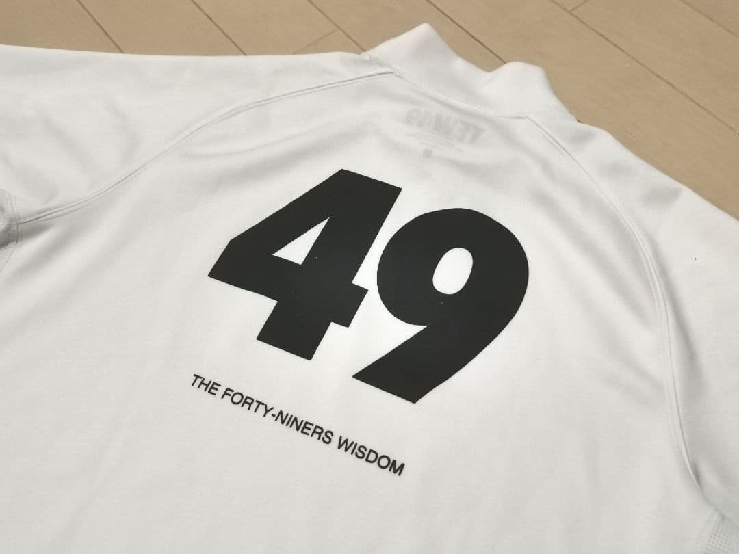 【Ｍサイズ・希少なサイドメッシュモデル】TFW49 モックネックTシャツ 白