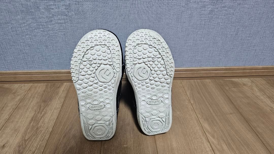 【使用回数5回未満】FLUX TX-BOA 26.5cm