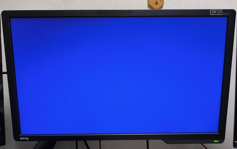 BenQ XL2411Z ゲーミングモニター 144Hz DVI 箱有