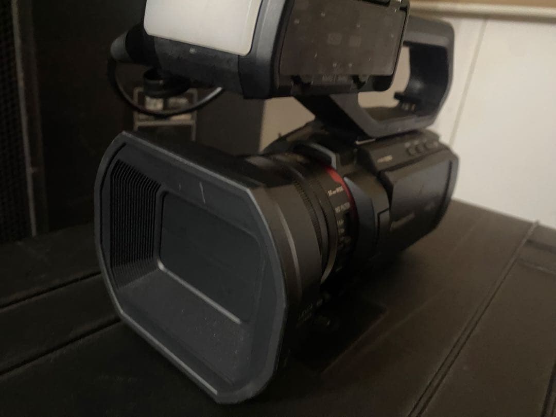 Panasonic 4K ビデオカメラ 本体　X2000