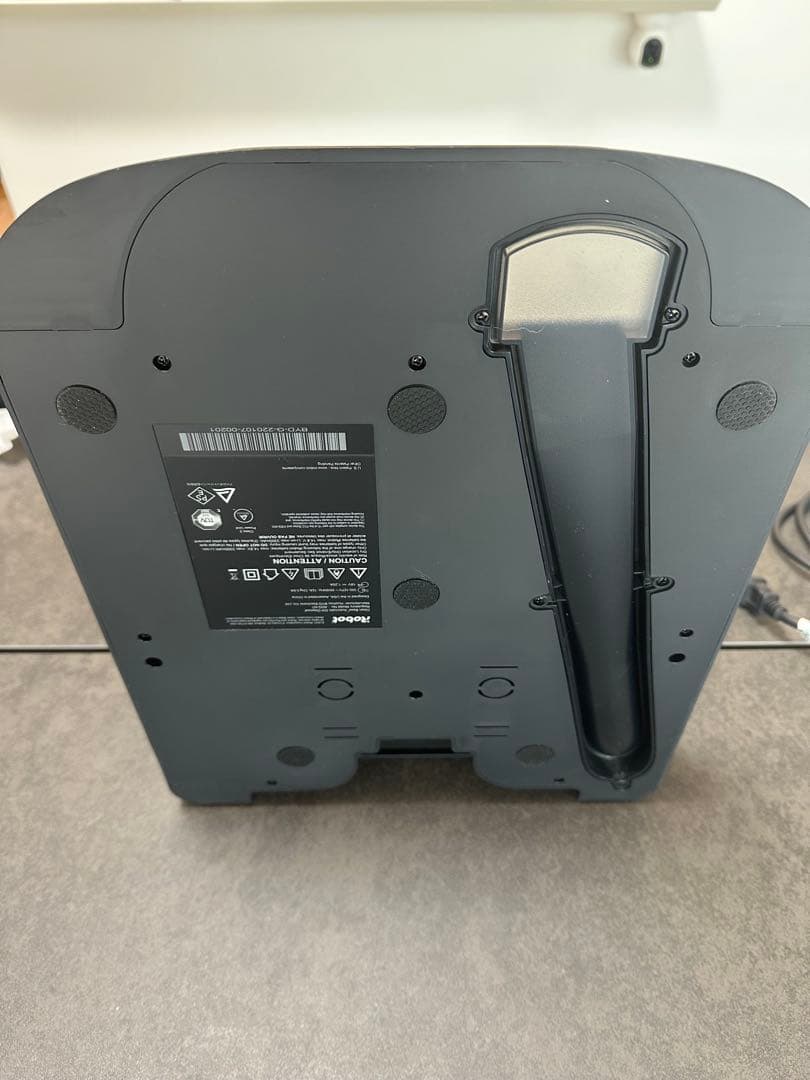 iRobot Roomba j7+ロボット掃除機