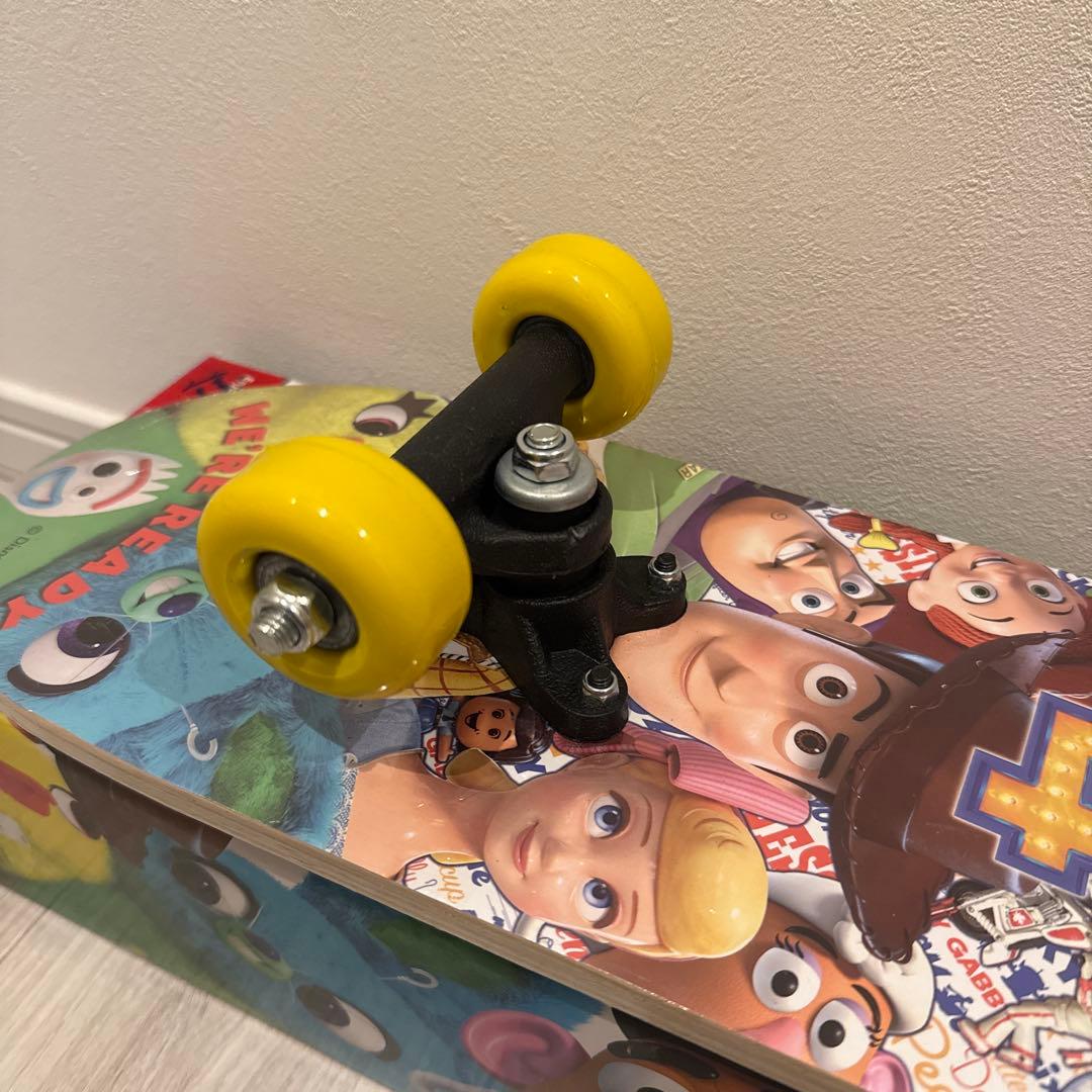 Disney・PIXAR TOY STORY4 SKATE BOARD