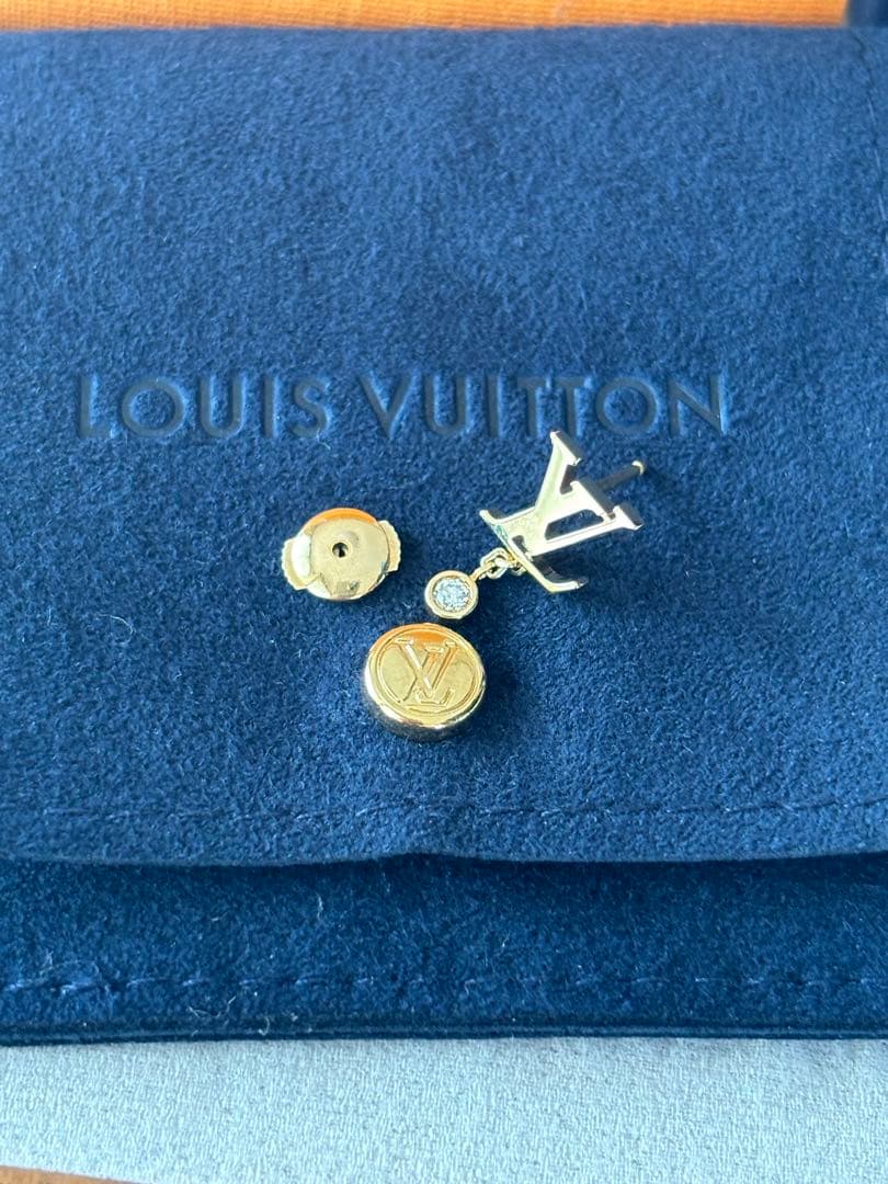 LOUIS VUITTON ピュスイディールブロッサム　ピアス