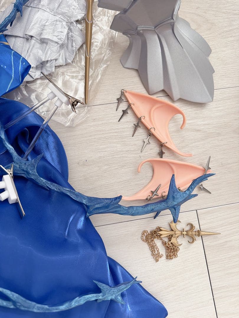 フルールドリス　鳴潮　コスプレ