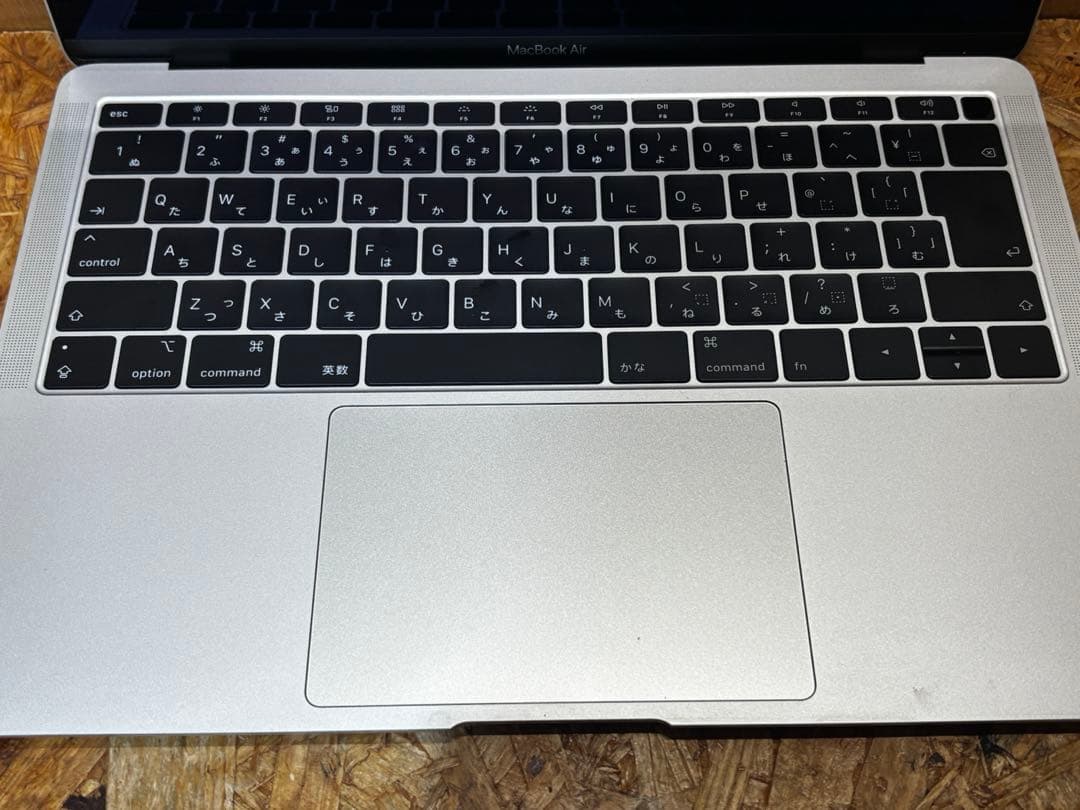 Mac book Air A1932 初期化済み 動作品