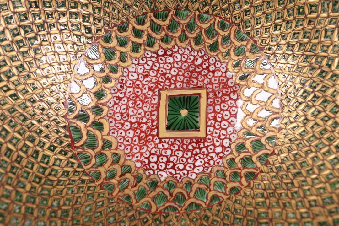 有田焼 龍右衛門 染錦金地紋 深鉢 幅40cm 小紋づくし 大鉢 MA203