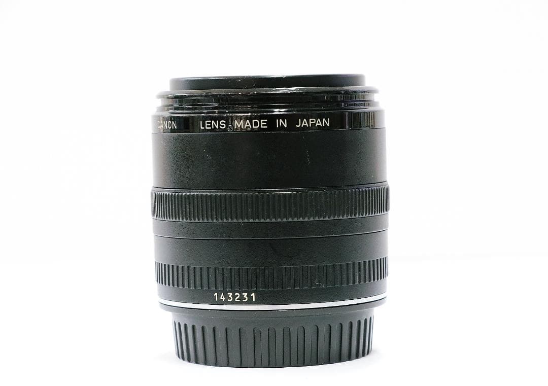 【人気】Canon EF 50mm f/2.5 Compact Macro