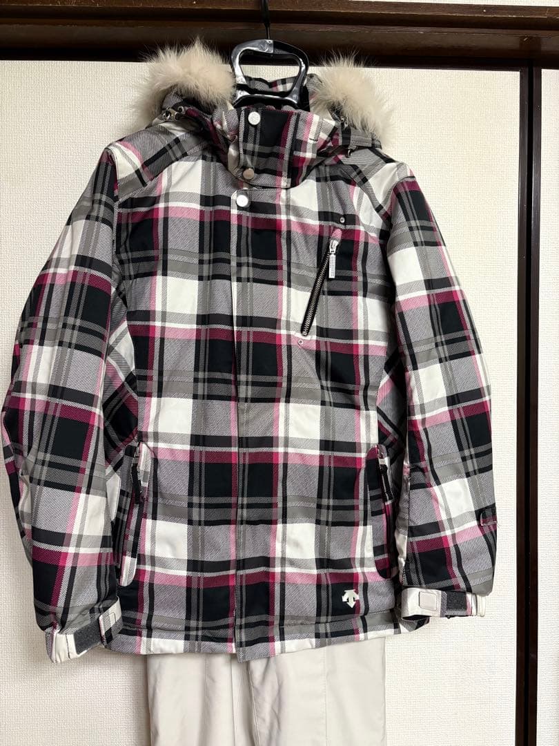 スキーウェア レディース　デサント