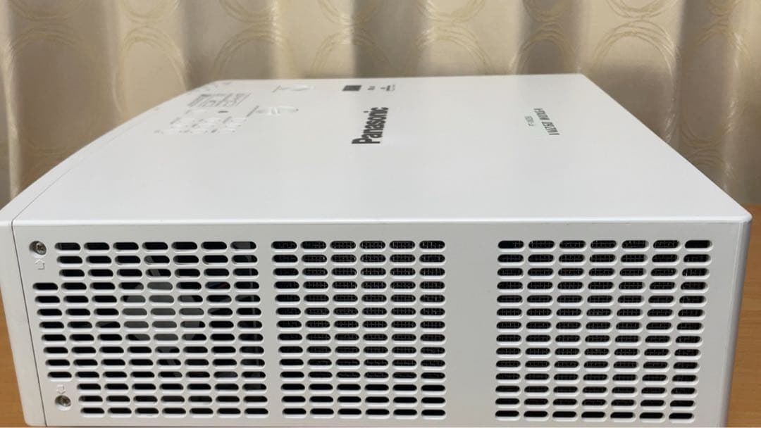 Panasonic業務用液晶プロジェクター PT-VMZ60J パナソニック天吊