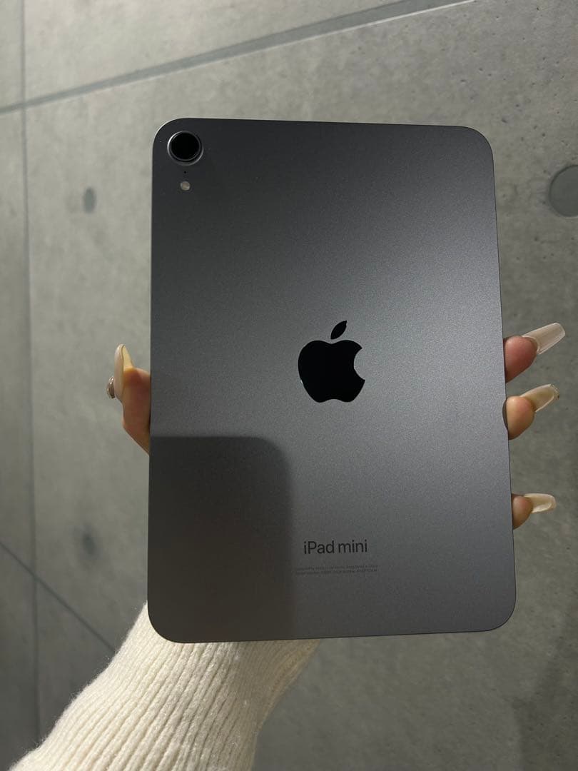 Apple iPad mini (第7世代) 128GB Space Gray