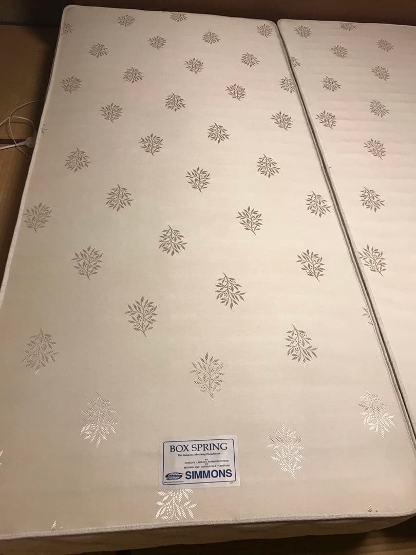 シモンズ　ボックススプリング②