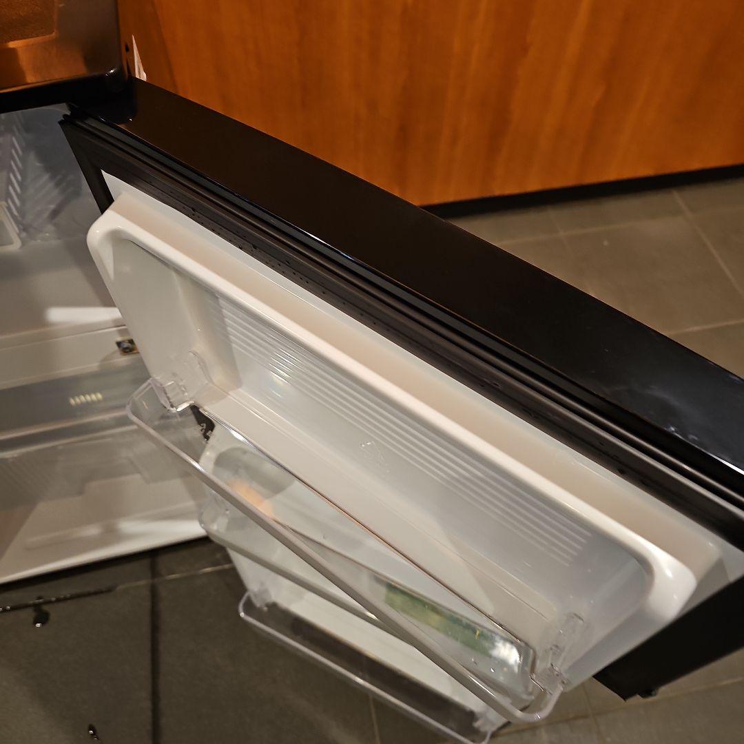 東京23区のみ送料無料！comfee 二段式冷蔵庫 黒