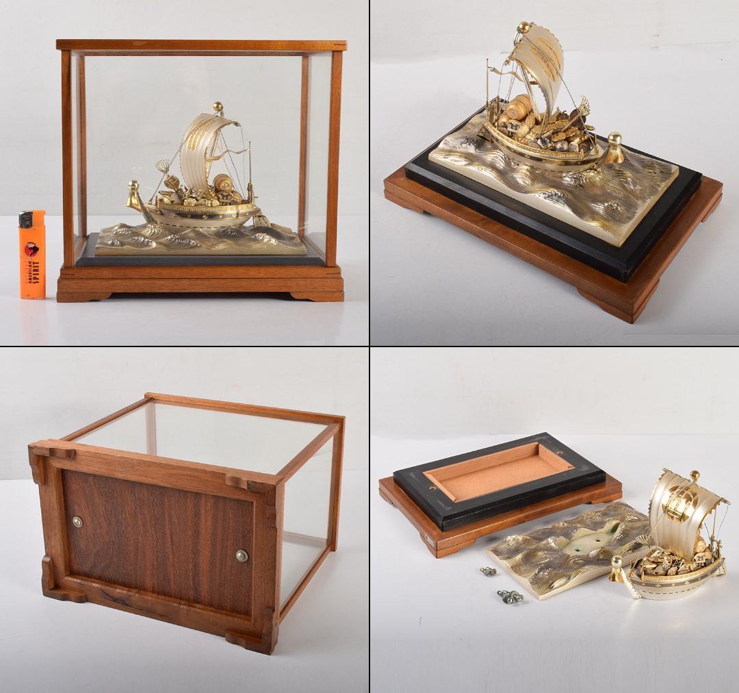 三越謹製　銀製刻印　宝船　約261ｇ　置物　ガラスケース付　D　R5089C