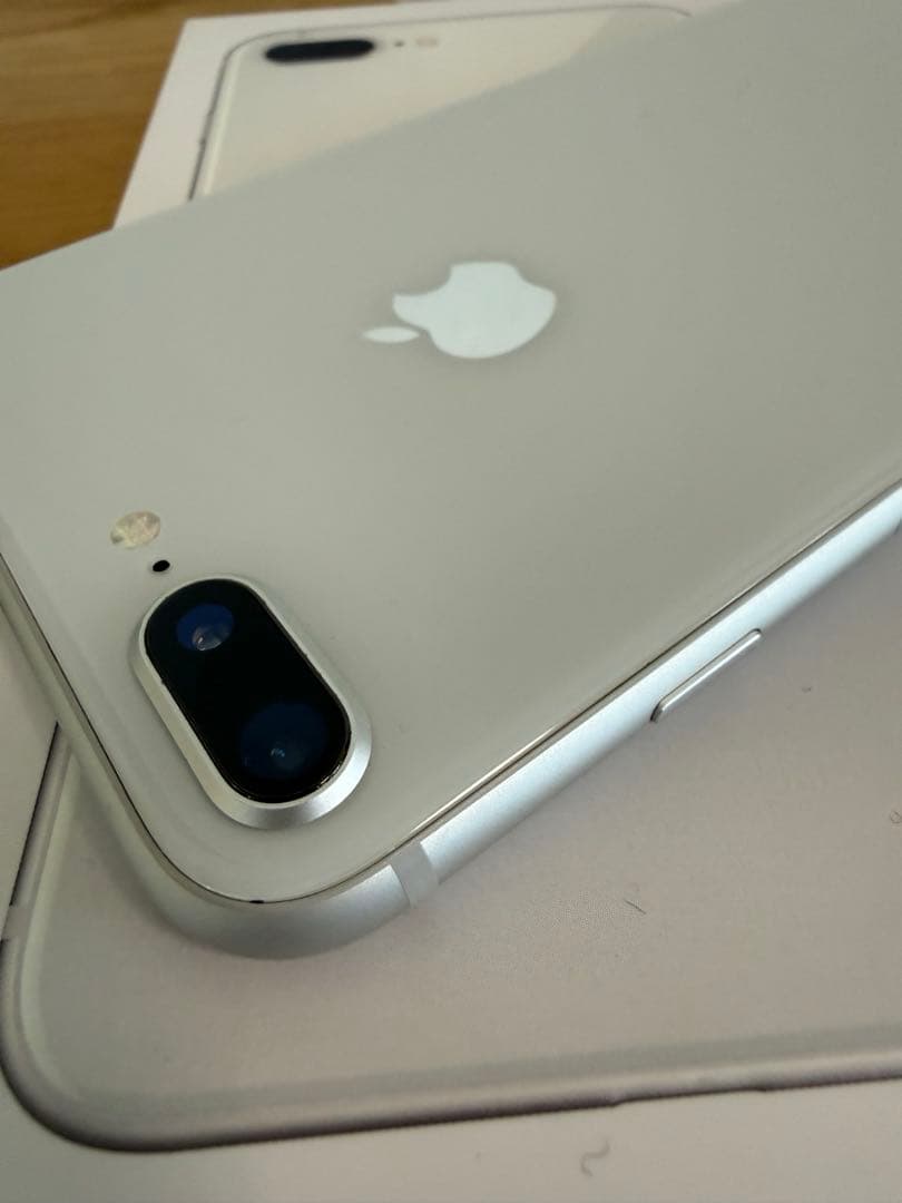 【iPhone8Plus256GB】SIMロックなし