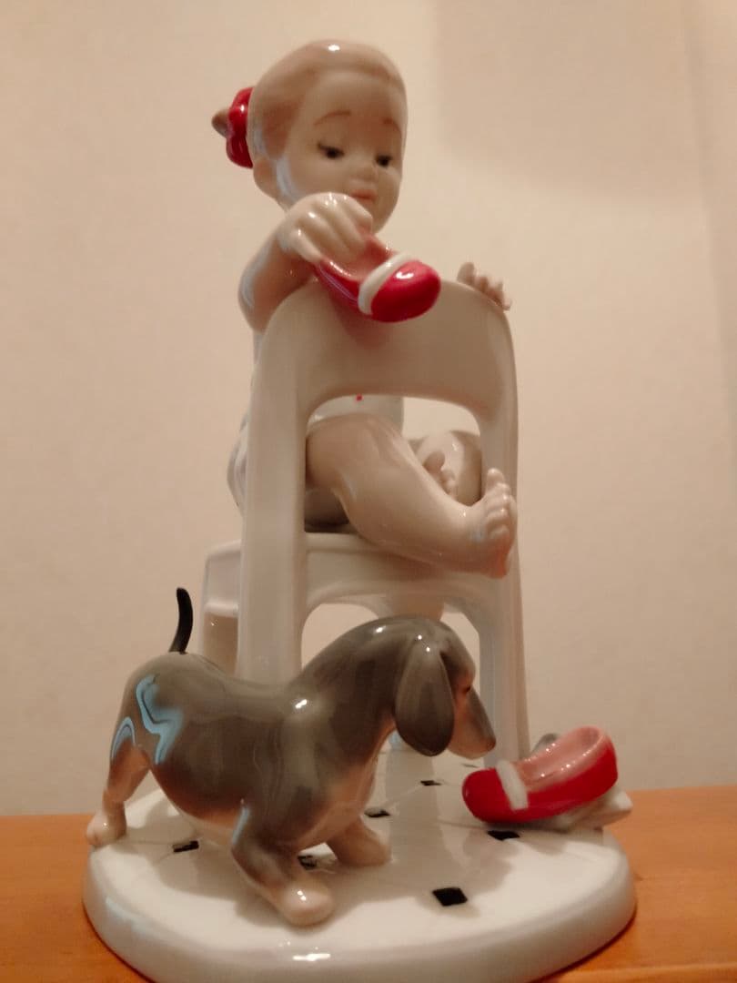 美品 リヤドロ「隠しちゃだめよ！！」