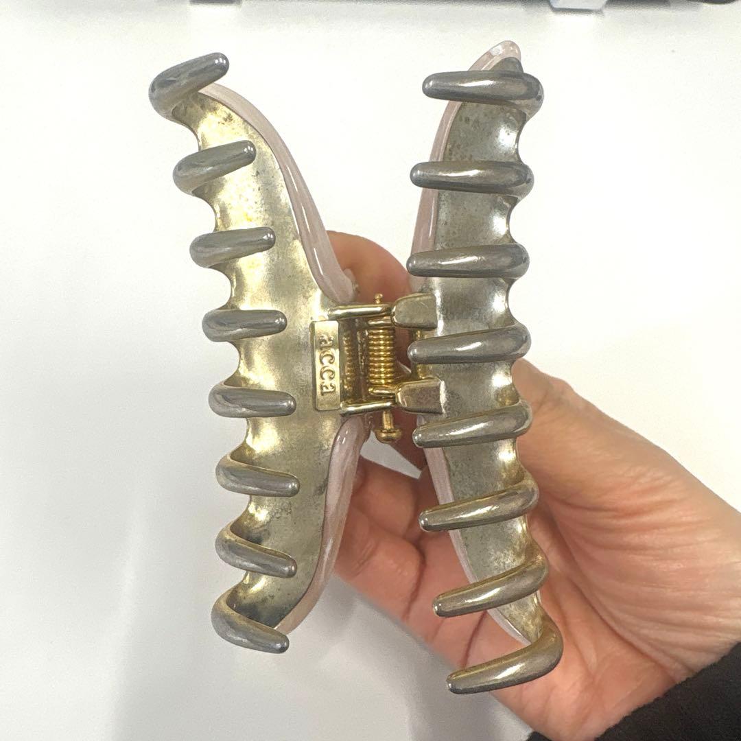 ストーン装飾付きピンクヘアクリップ　acca アッカ　Lサイズ