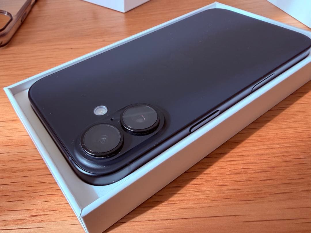 【美品・動作良好】iPhone16 128GB ブラック SIMフリー