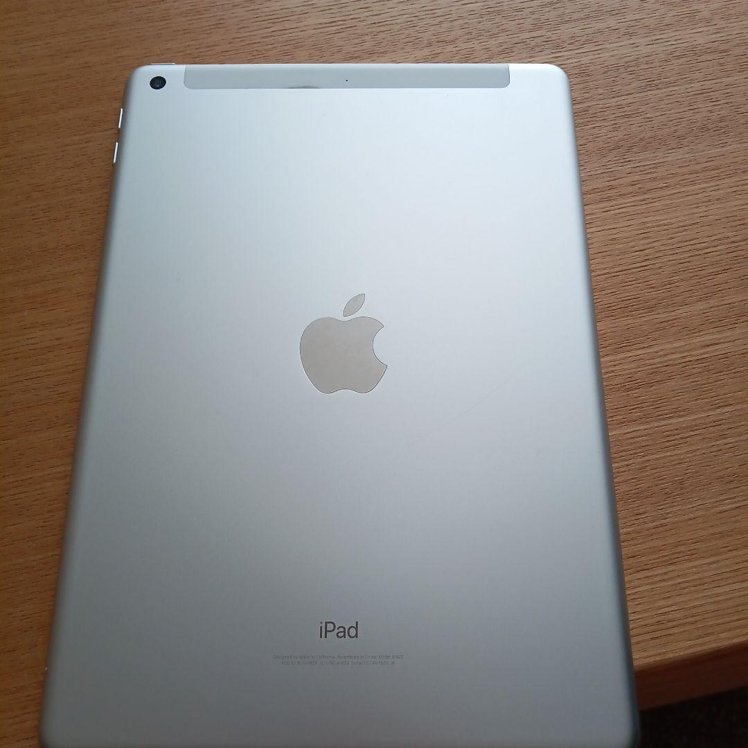 Apple iPad 第五世代シルバー 本体
