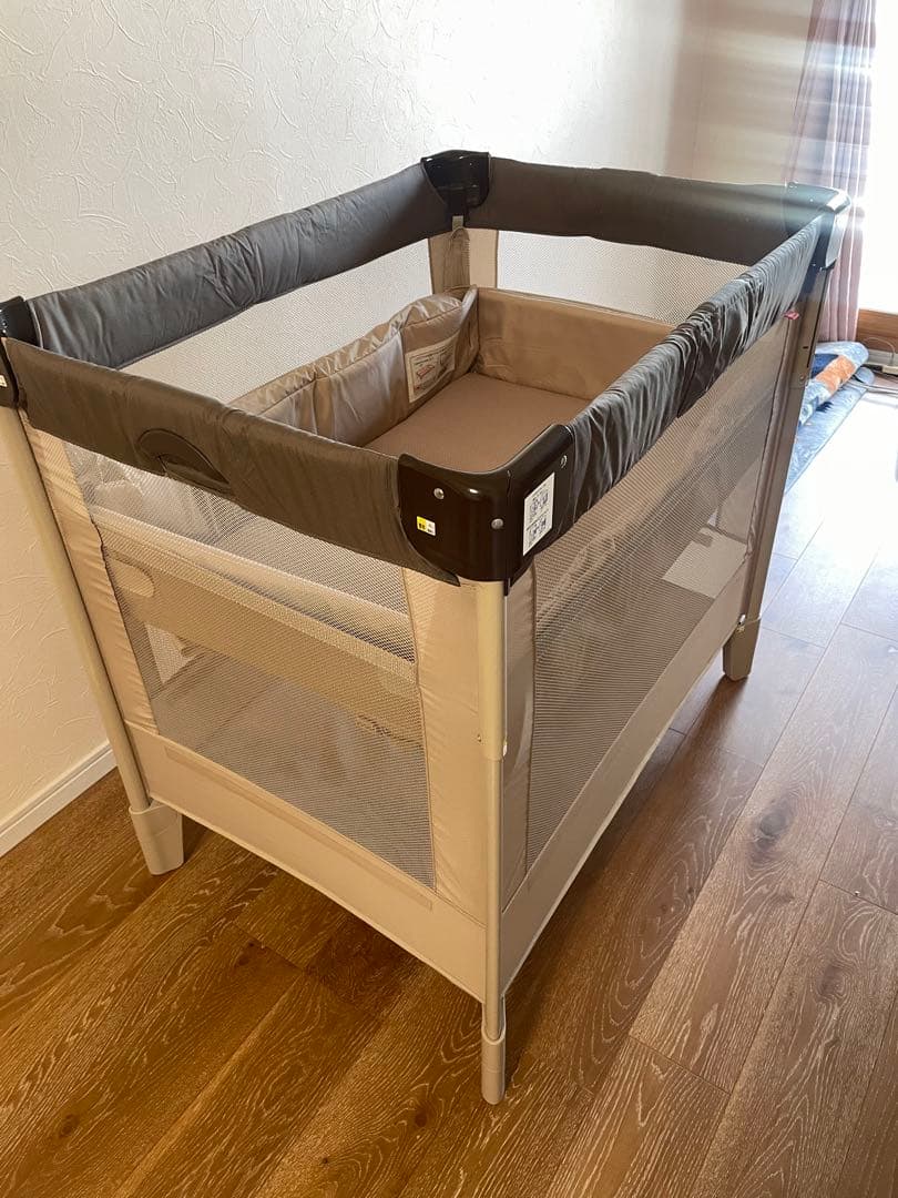 アップリカ 折りたたみベビーベッド ココネルエアー