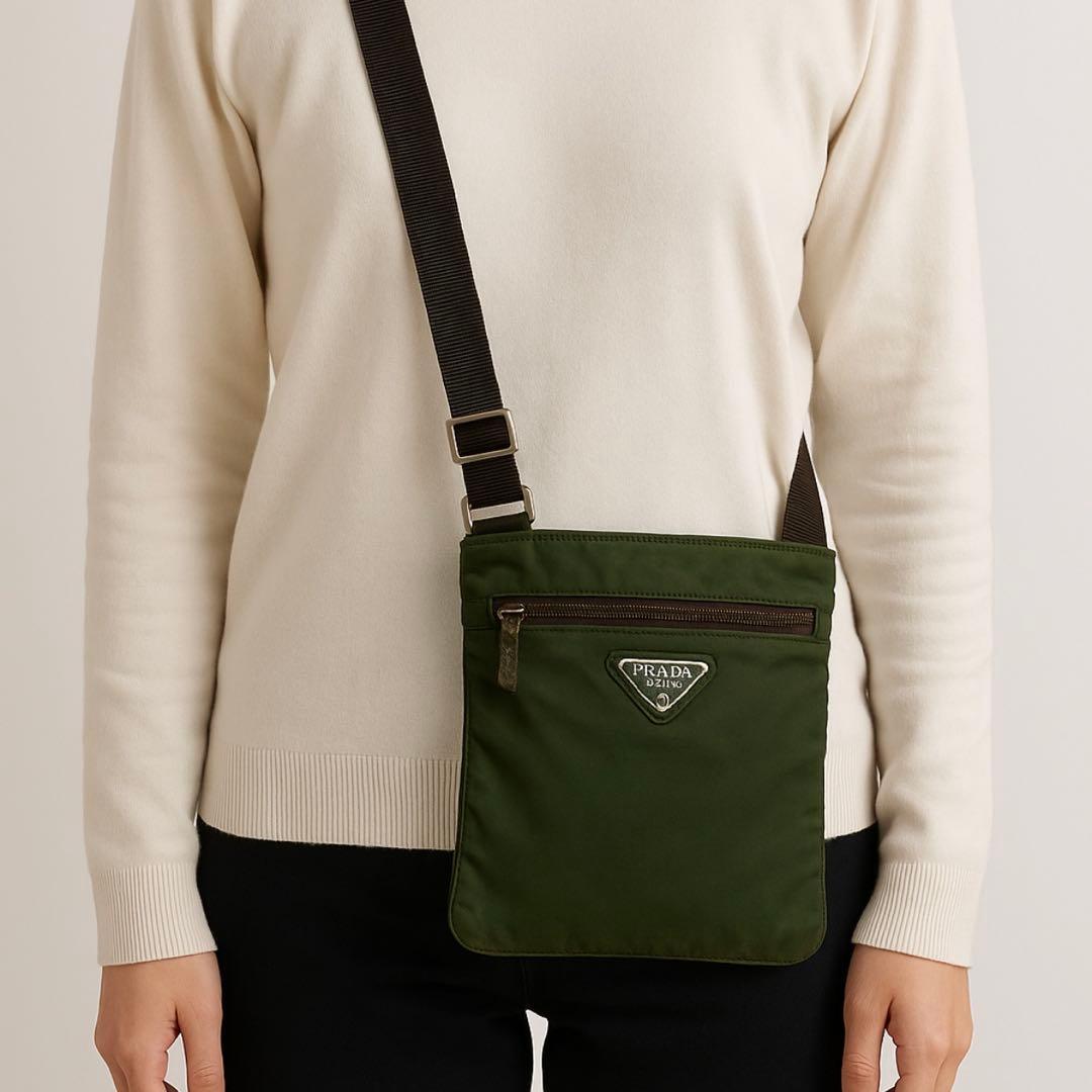 【正規品】PRADA プラダ ミニ ショルダーバッグ 三角ロゴ ナイロン カーキ