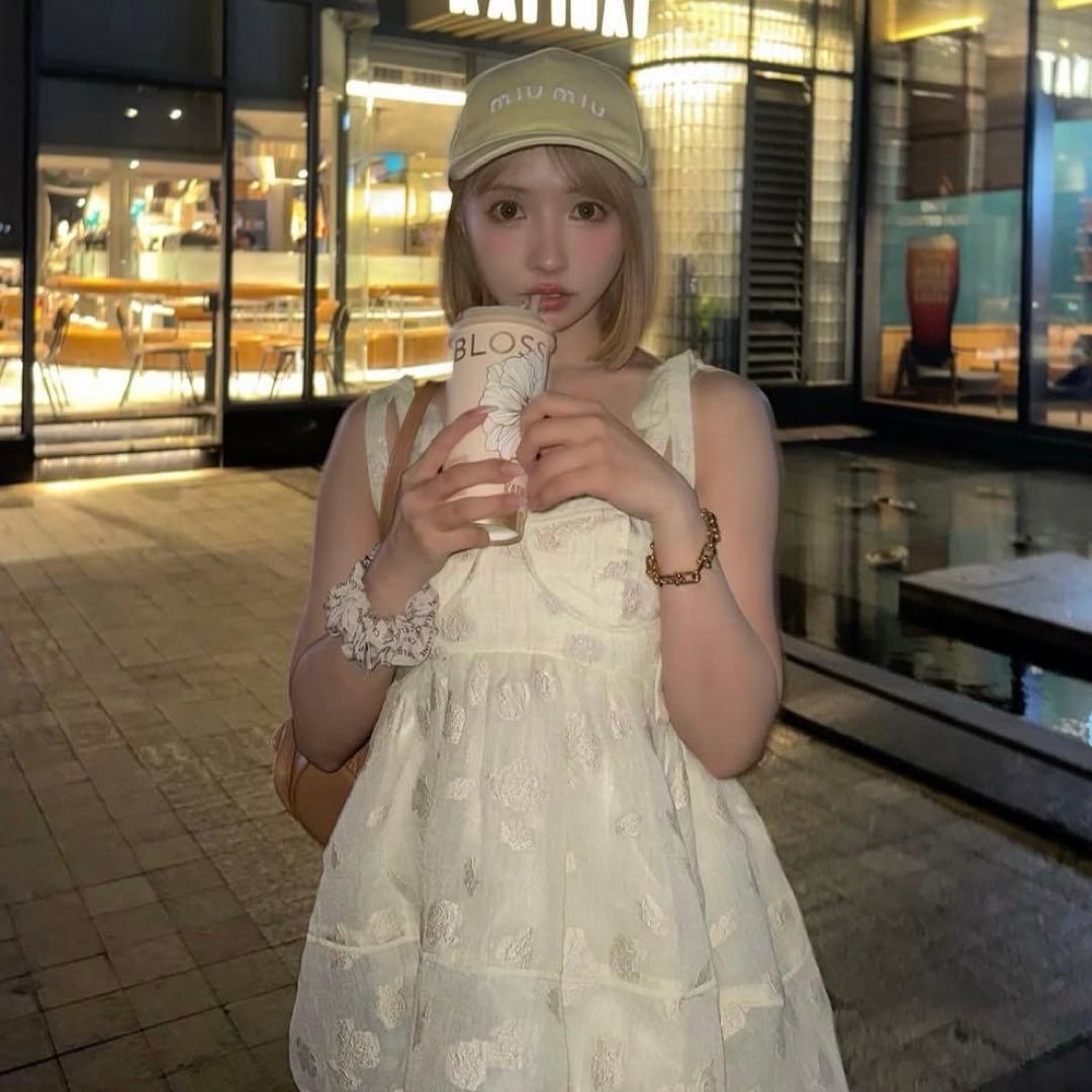 LILY BROWN（リリー ブラウン）　シアージャガードペプラムトップス