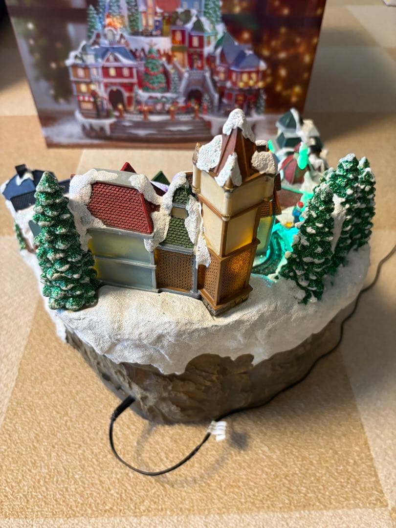 コストコ、クリスマスオルゴールアニメイテッド