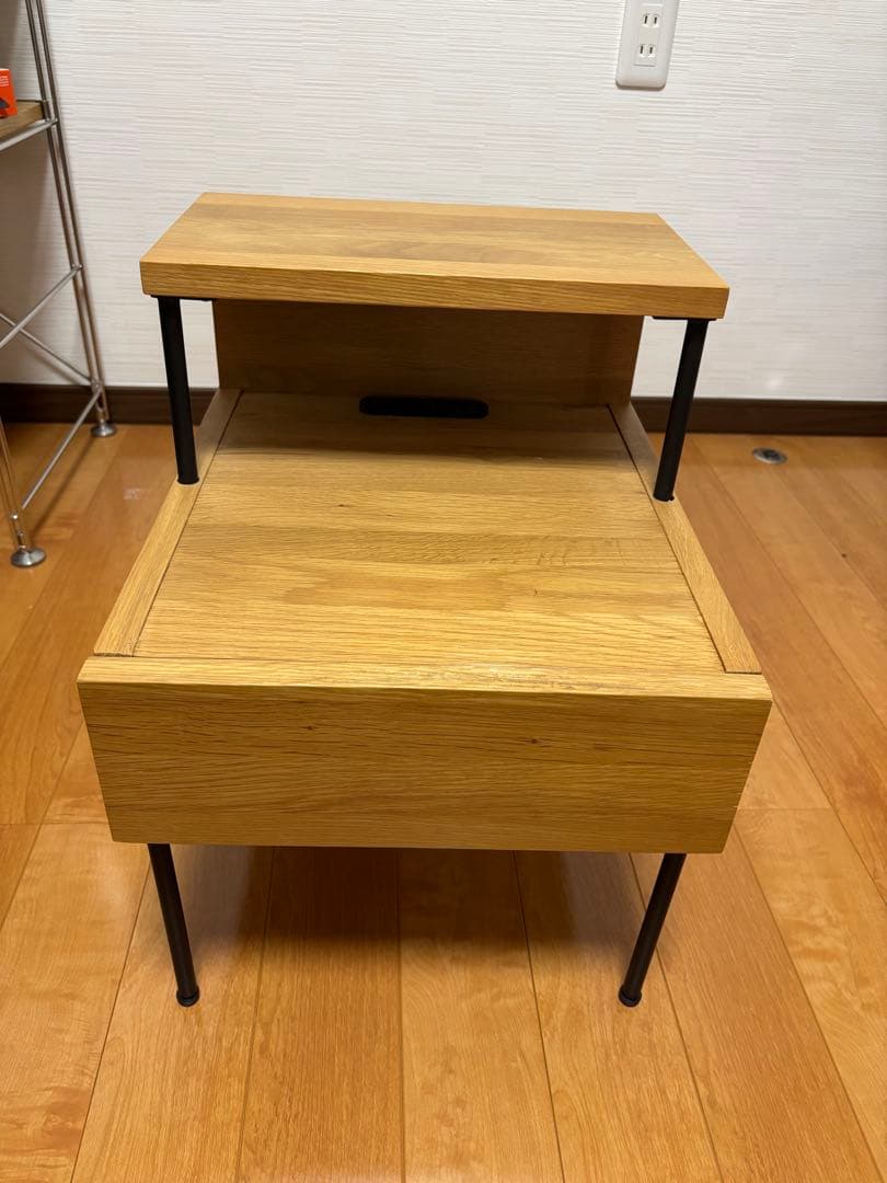 コンセント付き　ナチュラルウッド 2段構造サイドテーブル