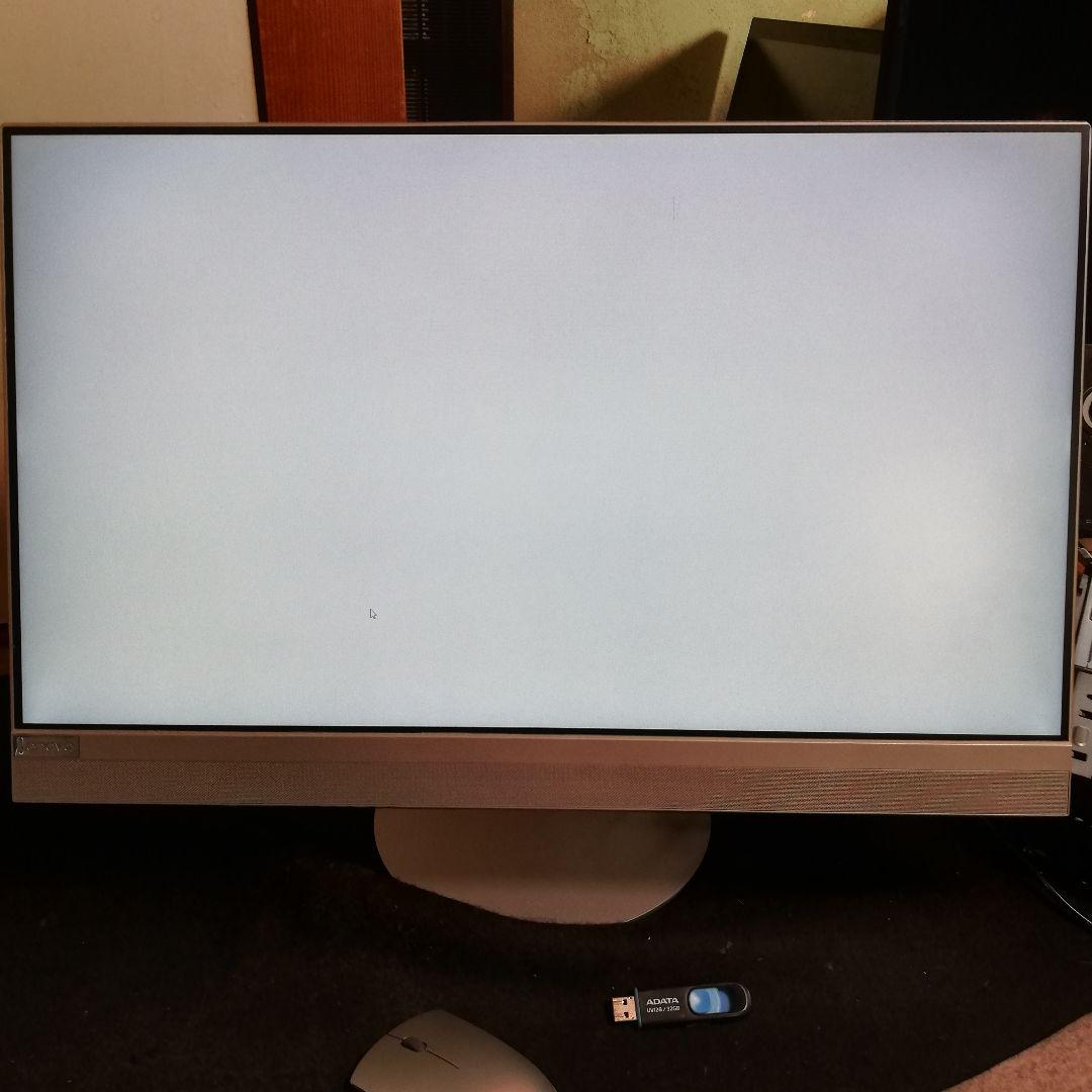 レノボ 超狭枠24インチ Celeron-G4930T/8GB/256SSD