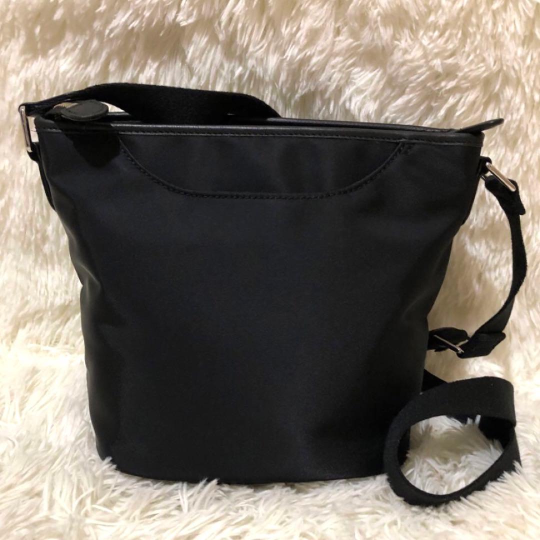 未使用☆ハンティングワールド ショルダーバッグ　 ブラック