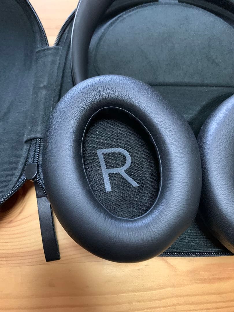 Bose ワイヤレスヘッドホン ブラック　NC700