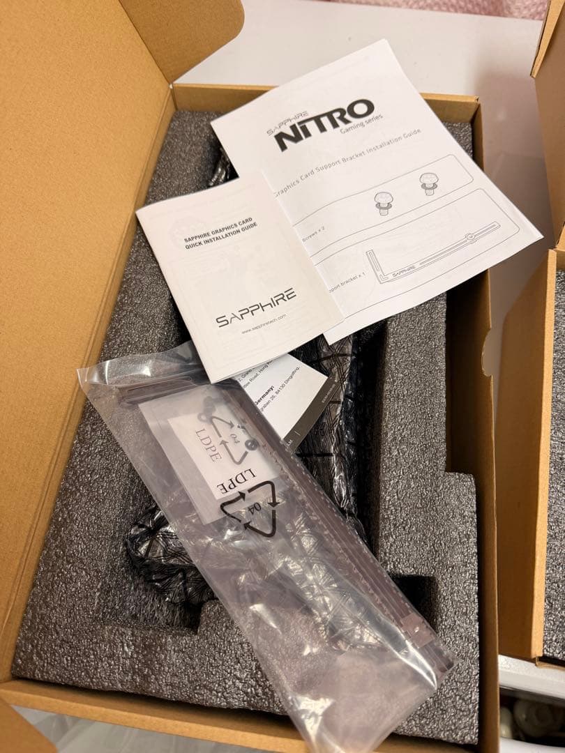 Sapphire NITRO+ グラフィックボード　RX Vega 64 HBM