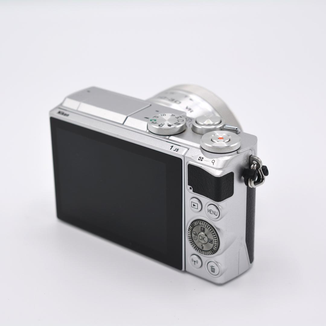 ❤️【ショット数4571】Nikon1 J5 10-30mmレンズキット❤️