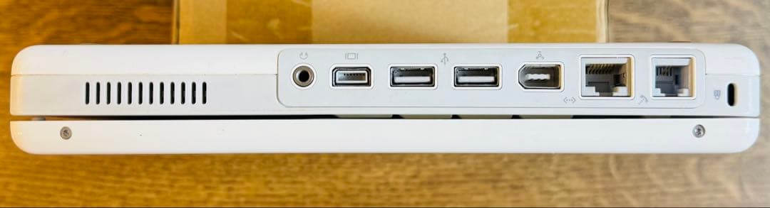 【中古】iBook G4 12インチ ホワイト 充電器つき