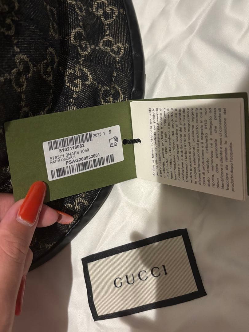 ♡ GUCCI ♡ グッチ GG ブラックデニム バケットハット 帽子