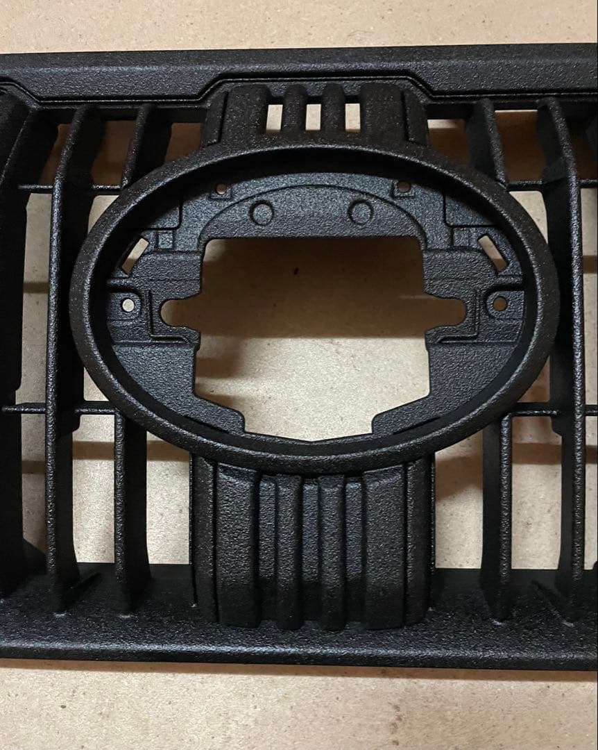 プラド150後期フロントグリル【カメラ無しチッピング➕マッドブラック塗装】