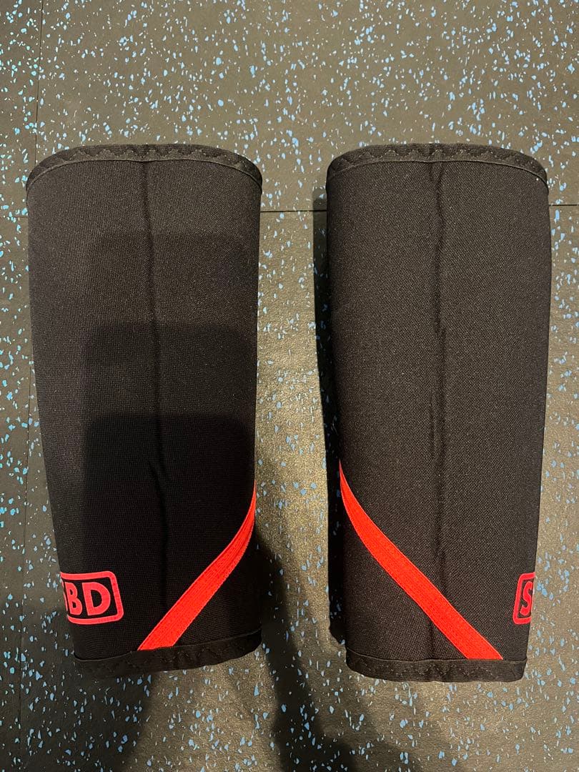 送料込みに変更しました✴︎SBD ニースリーブ mサイズ