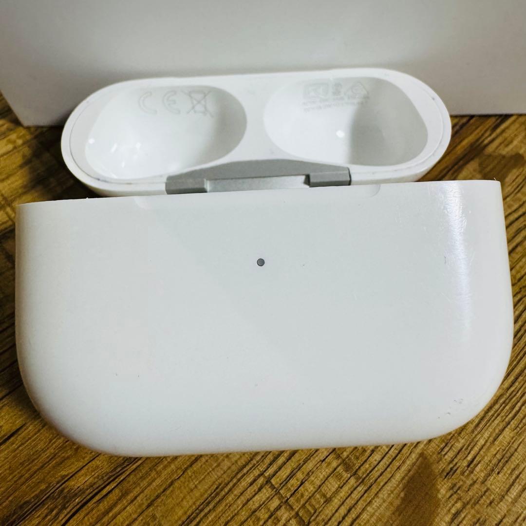 Apple AirPods Pro 第1世代 Lightning White