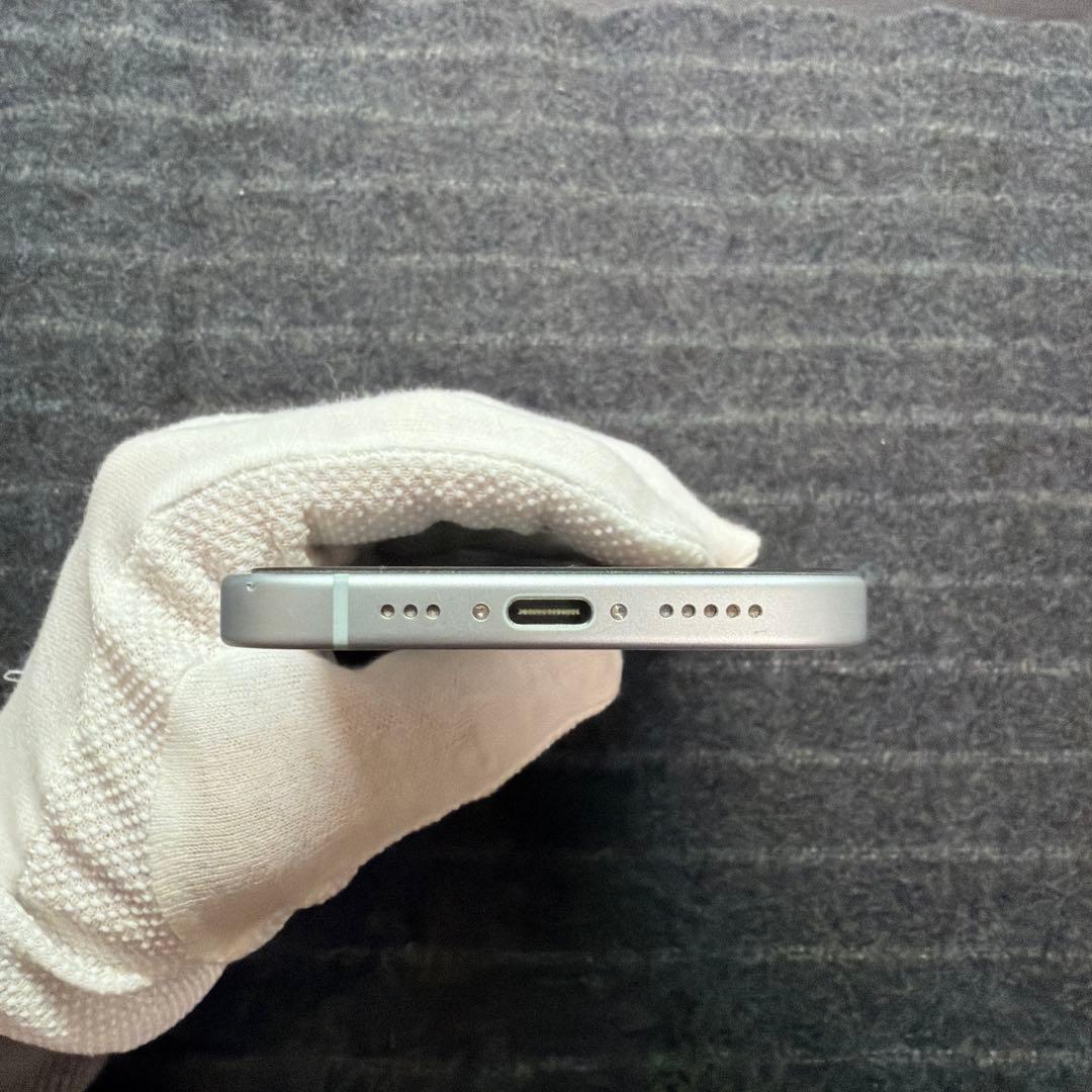 【美品】iPhone15 128GB ブルー（ホワイト） Appleストア購入品