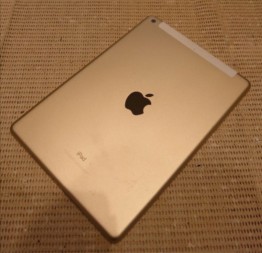 FHP61 完動品SIMフリーiPad第5世代(A1823)本体32GB送料込