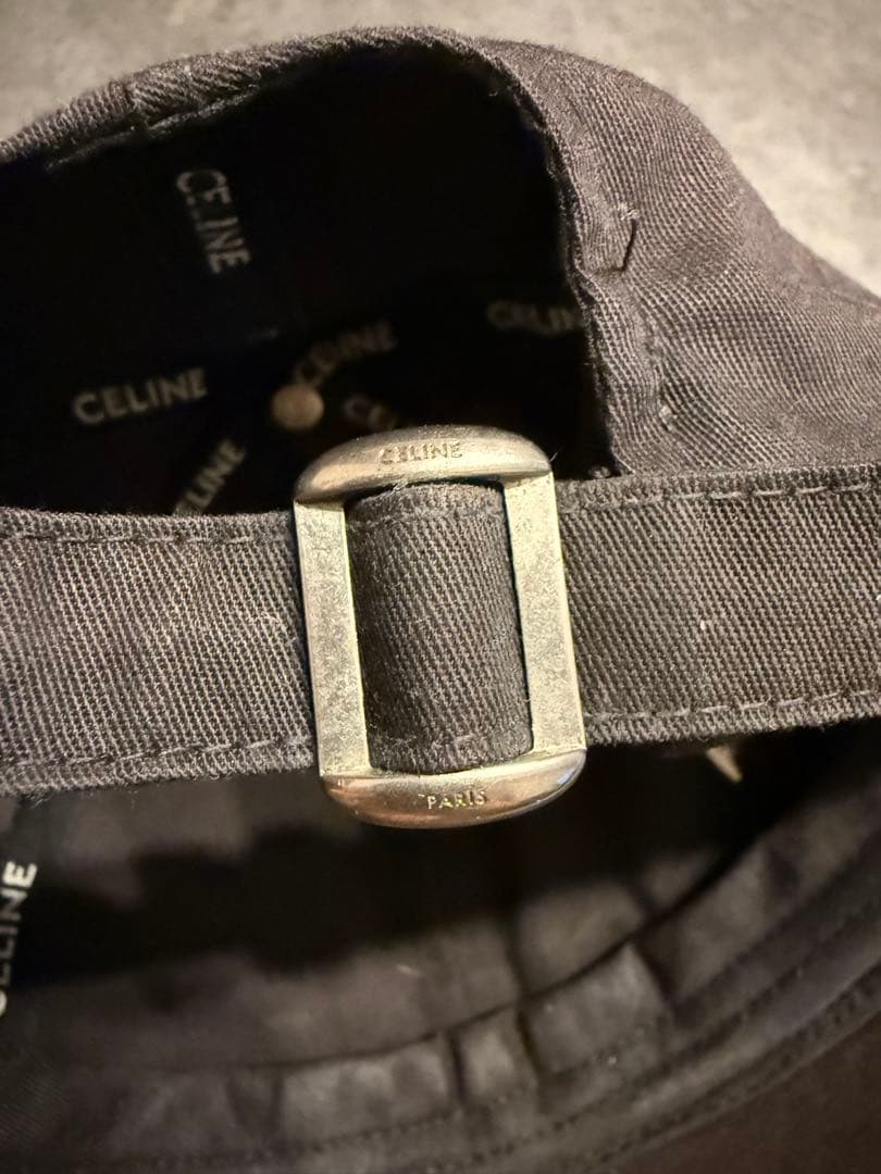 CELINE 黒 ベースボールキャップ