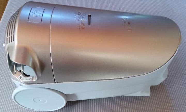 未使用　日立 掃除機　CV-KP900J N