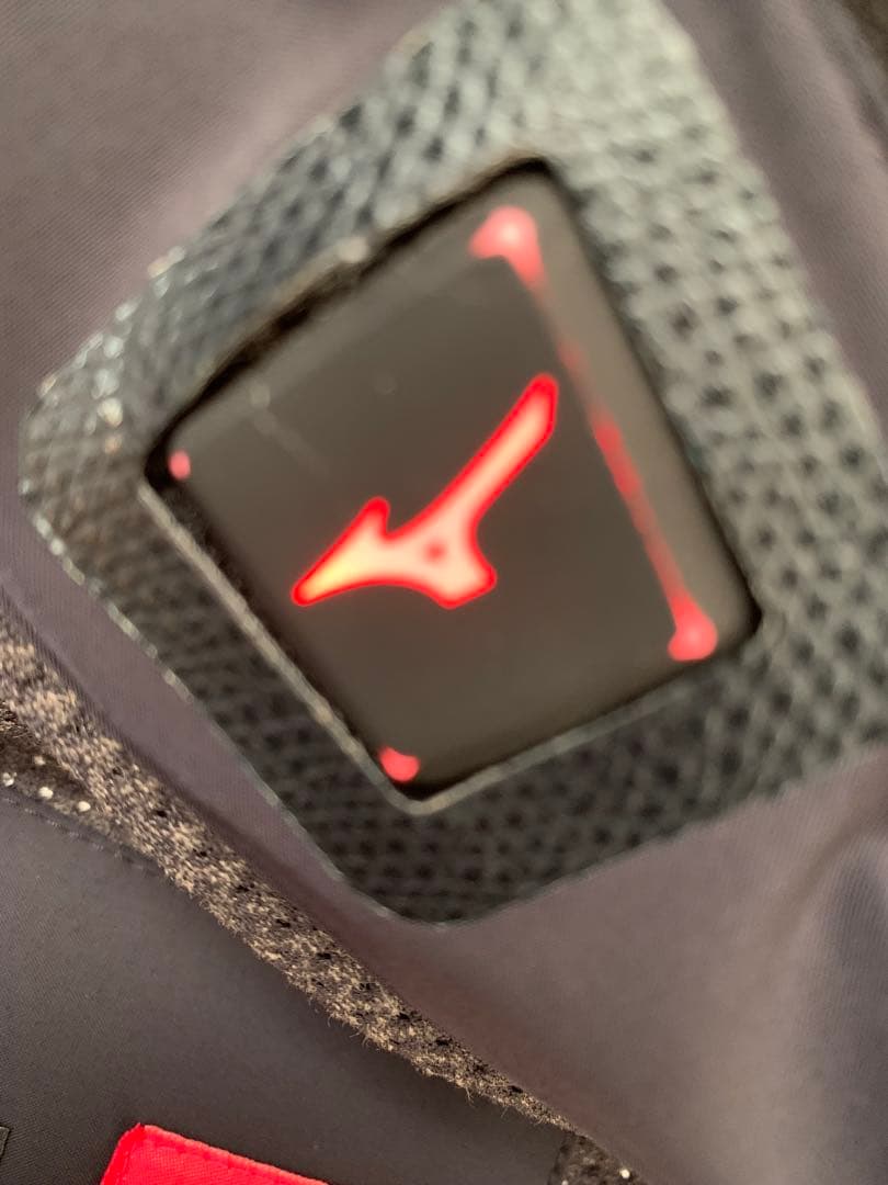 ミズノ スキーウェア ヒーター付き 上位モデル 1/2ジャケット画像